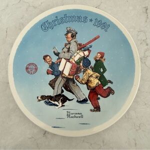 Norman Rockwell Christmas Collector Plate - Santa's Helper - 1991